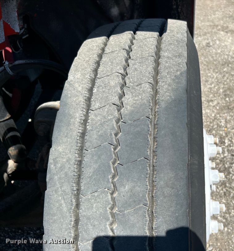 image for item EG0905 2010 Freightliner  Business Class M2 box truck