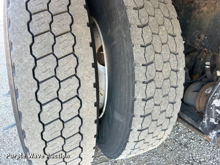 image for item EG0905 2010 Freightliner  Business Class M2 box truck