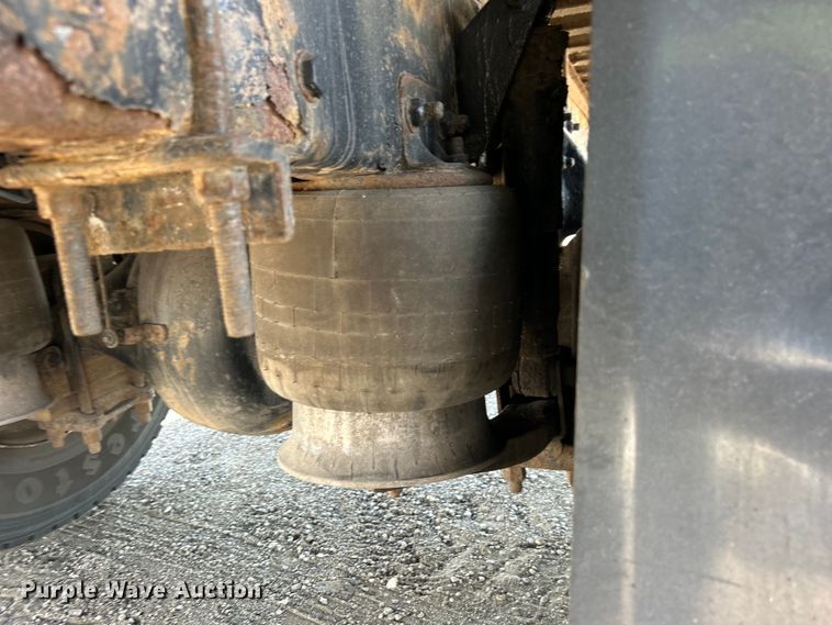 image for item EG0905 2010 Freightliner  Business Class M2 box truck