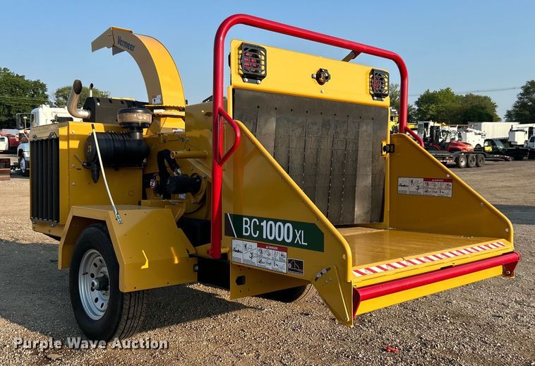 image for item EG0906 2023 Vermeer  BC1000XL wood chipper