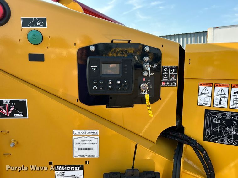 image for item EG0906 2023 Vermeer  BC1000XL wood chipper