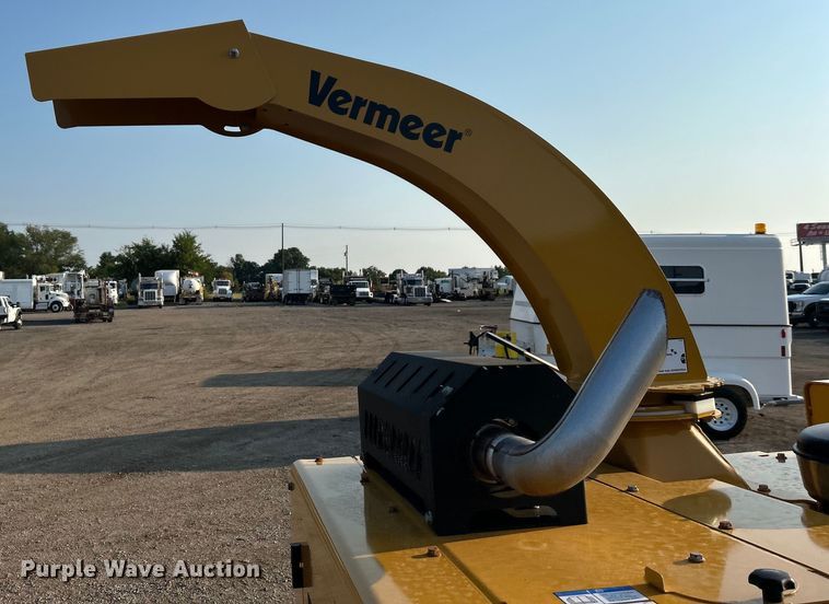 image for item EG0906 2023 Vermeer  BC1000XL wood chipper