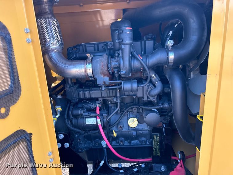 image for item EG0906 2023 Vermeer  BC1000XL wood chipper