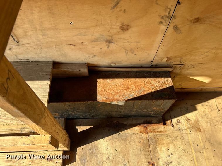 image for item EG0908 2015 United Trailers, Inc. UXT-8 enclosed cargo trailer