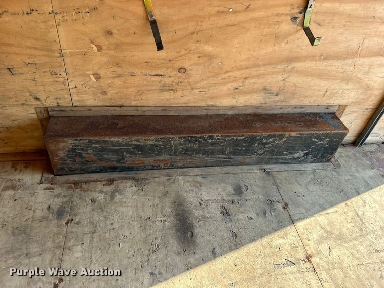 image for item EG0908 2015 United Trailers, Inc. UXT-8 enclosed cargo trailer