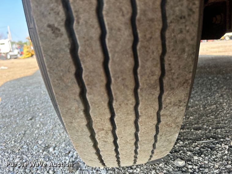 image for item EG0908 2015 United Trailers, Inc. UXT-8 enclosed cargo trailer