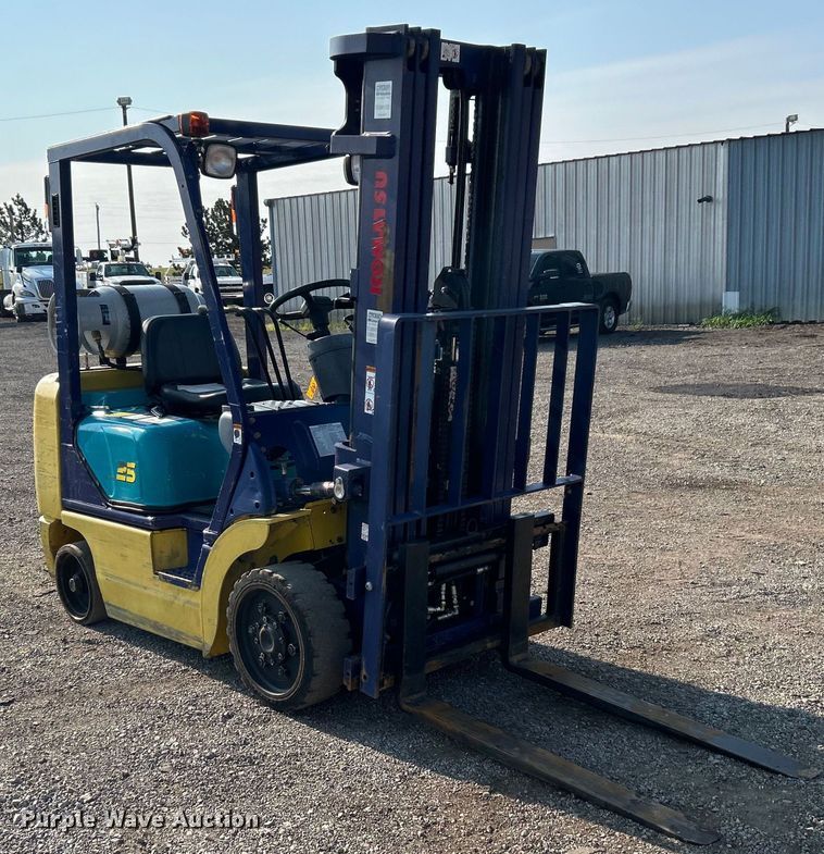 image for item EG0911 1999 Komatsu  FG25STLP-12 forklift