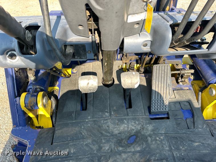 image for item EG0911 1999 Komatsu  FG25STLP-12 forklift