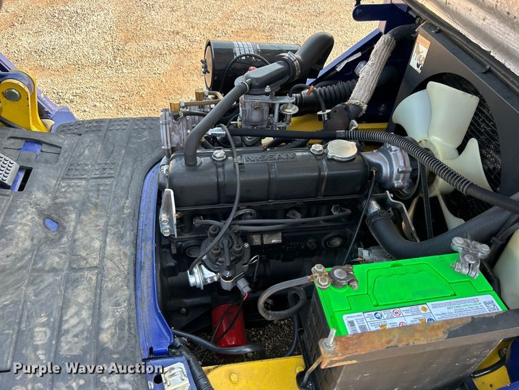 image for item EG0911 1999 Komatsu  FG25STLP-12 forklift