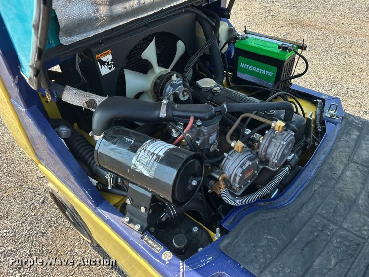 image for item EG0911 1999 Komatsu  FG25STLP-12 forklift