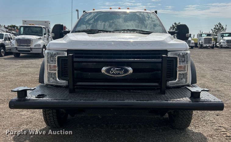 image for item EG0916 2019 Ford F550 Super Duty XL winch truck