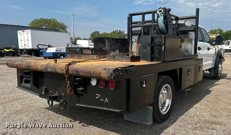 image for item EG0916 2019 Ford F550 Super Duty XL winch truck