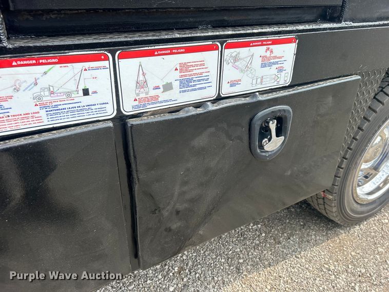 image for item EG0916 2019 Ford F550 Super Duty XL winch truck