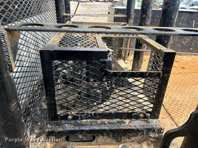 image for item EG0916 2019 Ford F550 Super Duty XL winch truck