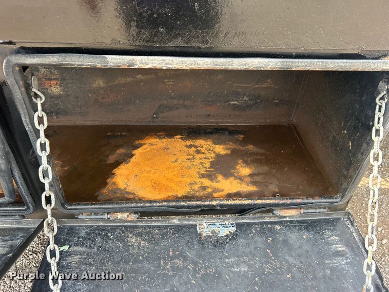 image for item EG0916 2019 Ford F550 Super Duty XL winch truck