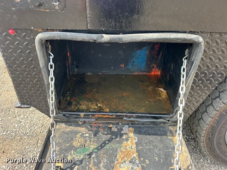 image for item EG0916 2019 Ford F550 Super Duty XL winch truck