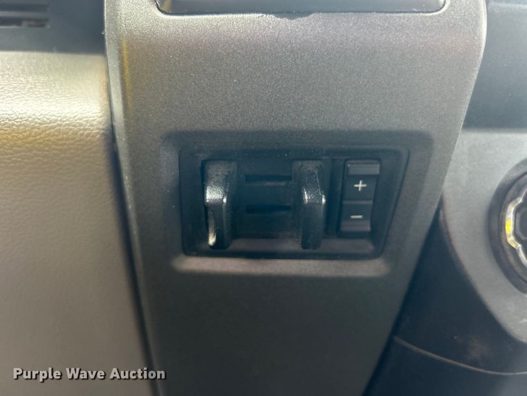 image for item EG0916 2019 Ford F550 Super Duty XL winch truck