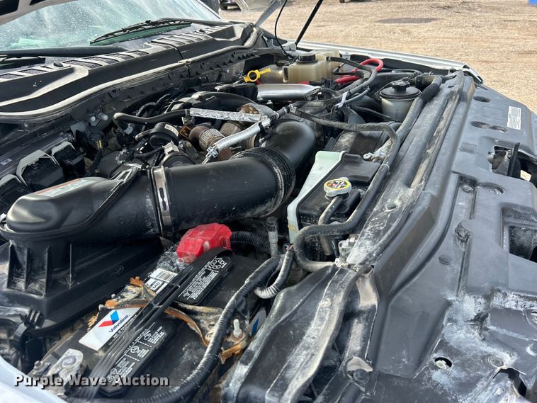 image for item EG0916 2019 Ford F550 Super Duty XL winch truck