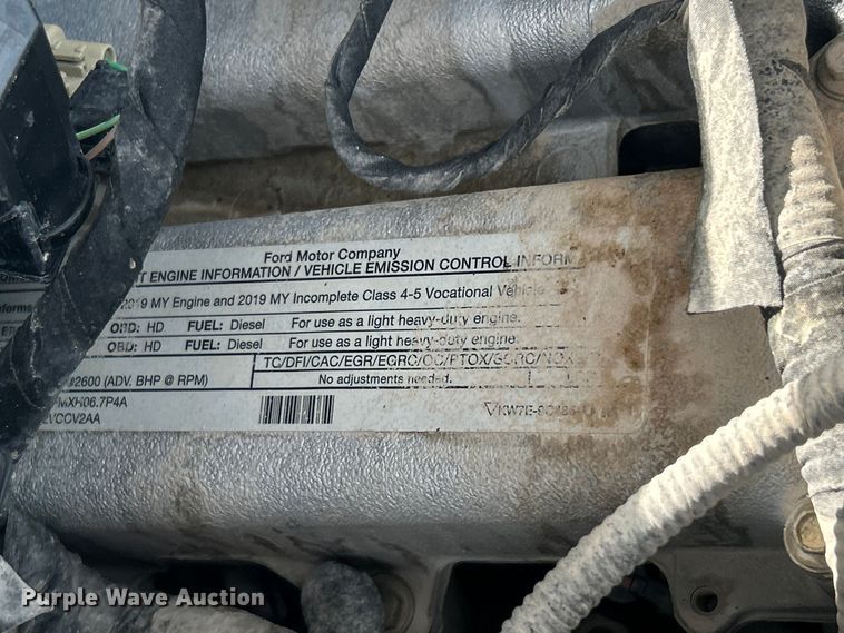 image for item EG0916 2019 Ford F550 Super Duty XL winch truck