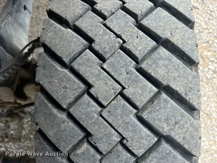 image for item EG0916 2019 Ford F550 Super Duty XL winch truck