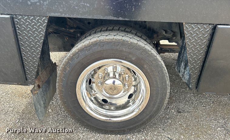 image for item EG0916 2019 Ford F550 Super Duty XL winch truck