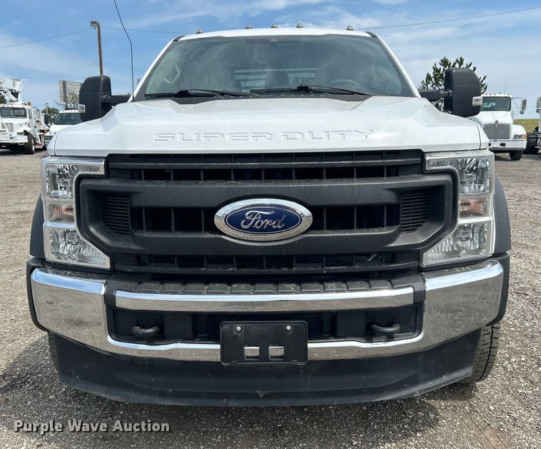 image for item EG0925 2020 Ford F550 Super Duty Crew Cab flatbed truck