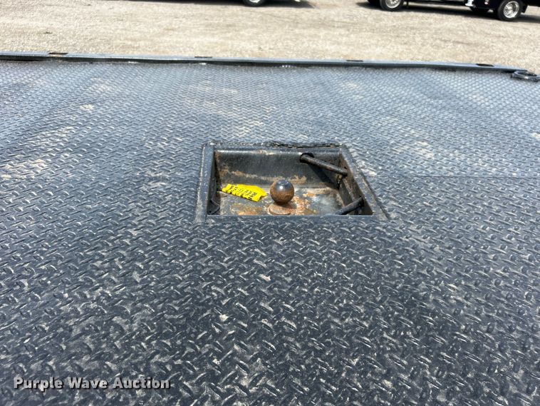 image for item EG0925 2020 Ford F550 Super Duty Crew Cab flatbed truck