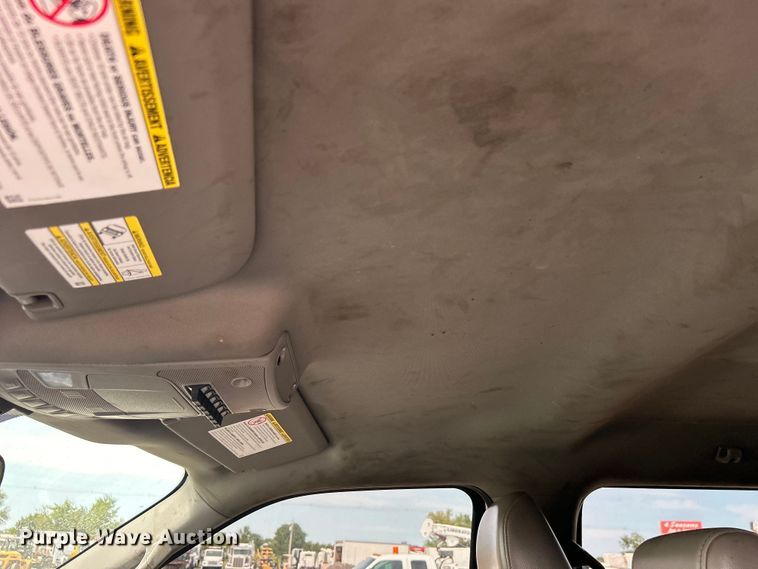 image for item EG0925 2020 Ford F550 Super Duty Crew Cab flatbed truck