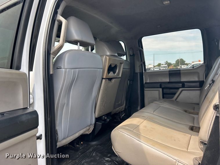 image for item EG0925 2020 Ford F550 Super Duty Crew Cab flatbed truck