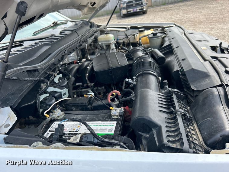 image for item EG0925 2020 Ford F550 Super Duty Crew Cab flatbed truck