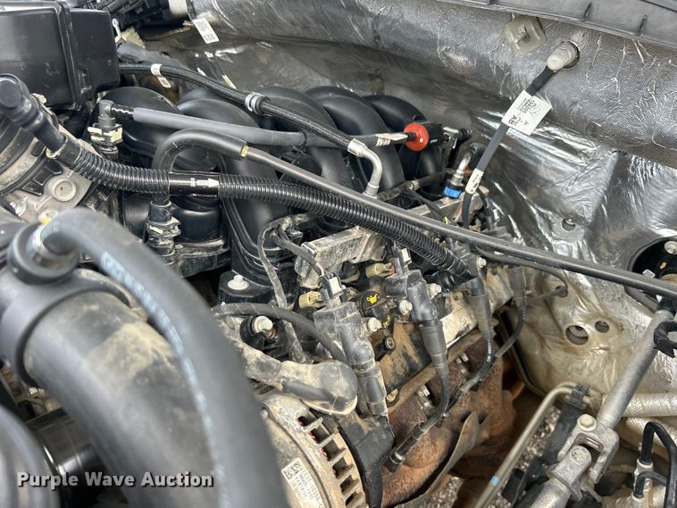 image for item EG0925 2020 Ford F550 Super Duty Crew Cab flatbed truck