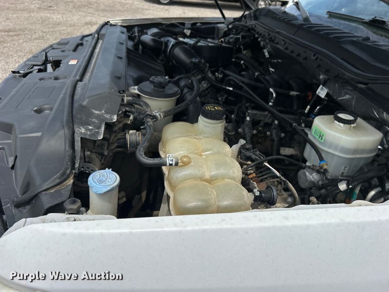 image for item EG0925 2020 Ford F550 Super Duty Crew Cab flatbed truck