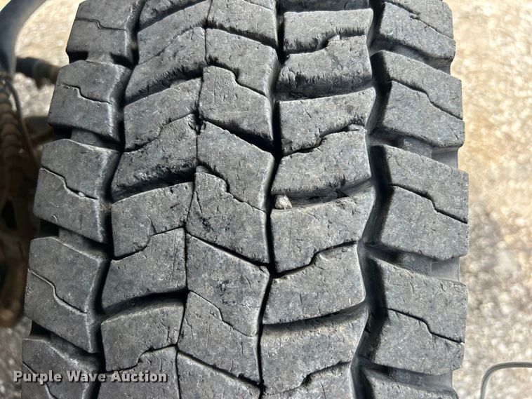 image for item EG0925 2020 Ford F550 Super Duty Crew Cab flatbed truck