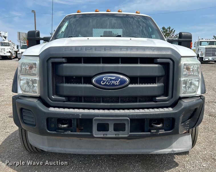 image for item EG0926 2013 Ford F550 Super Duty Crew Cab flatbed truck