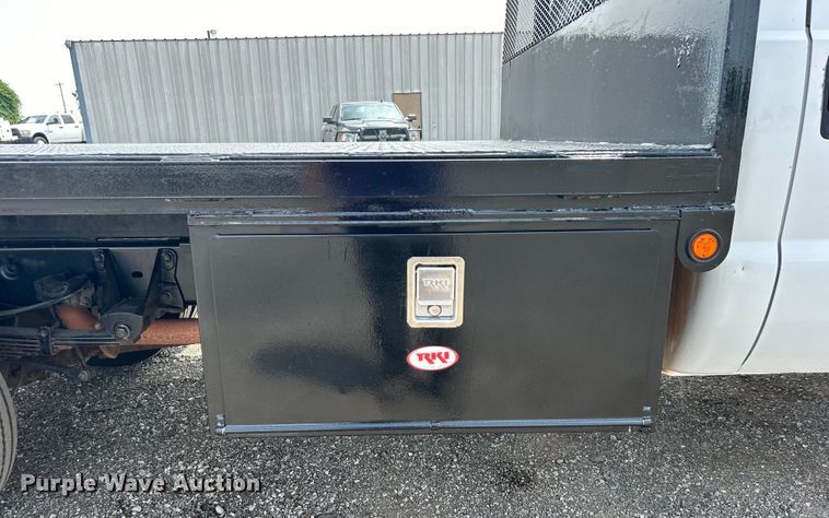 image for item EG0926 2013 Ford F550 Super Duty Crew Cab flatbed truck