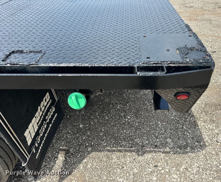 image for item EG0926 2013 Ford F550 Super Duty Crew Cab flatbed truck