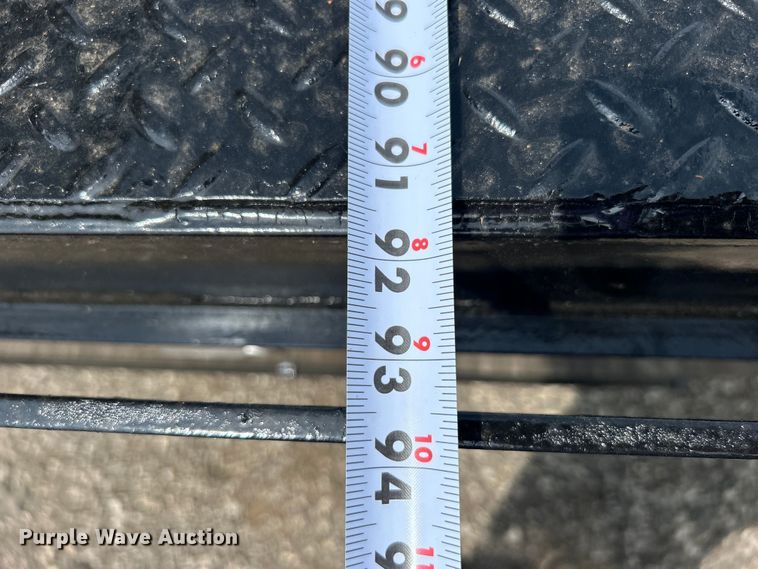 image for item EG0926 2013 Ford F550 Super Duty Crew Cab flatbed truck