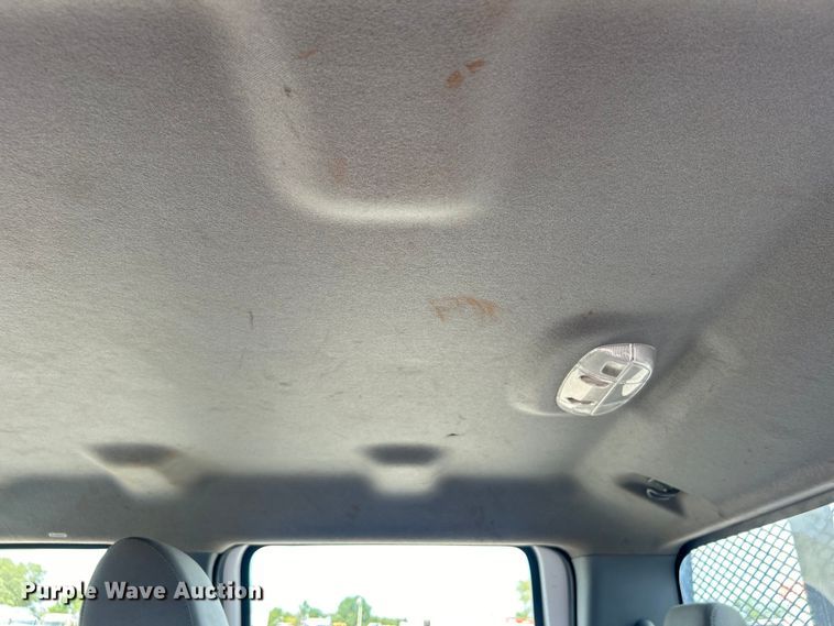 image for item EG0926 2013 Ford F550 Super Duty Crew Cab flatbed truck