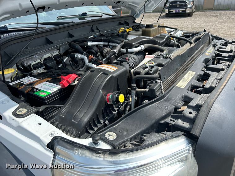 image for item EG0926 2013 Ford F550 Super Duty Crew Cab flatbed truck