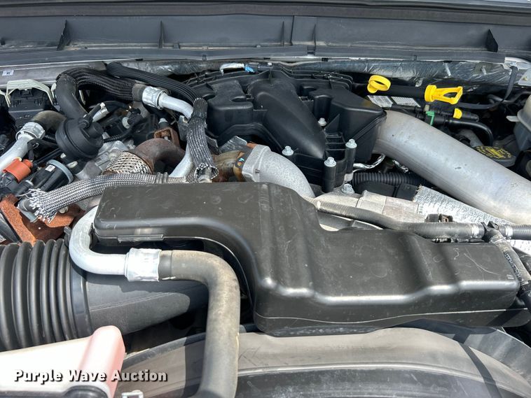 image for item EG0926 2013 Ford F550 Super Duty Crew Cab flatbed truck