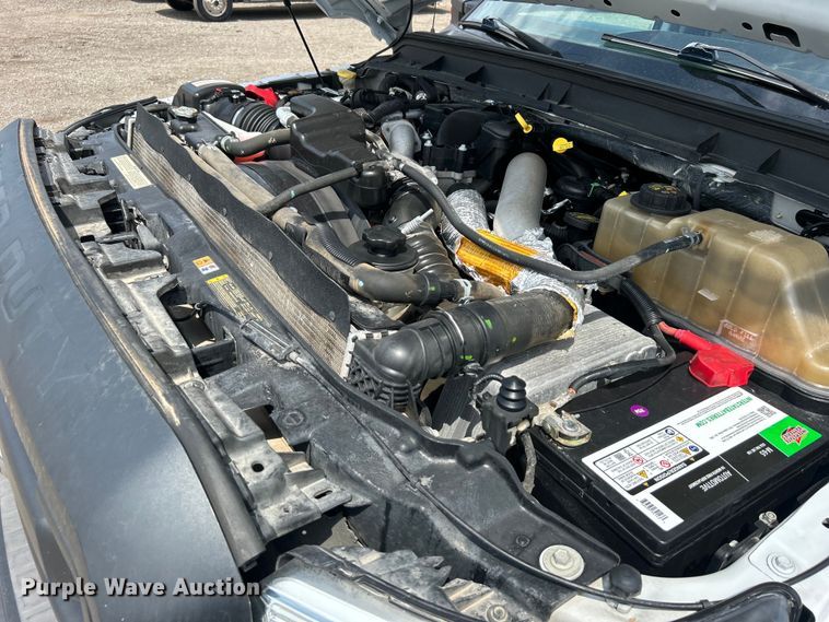 image for item EG0926 2013 Ford F550 Super Duty Crew Cab flatbed truck