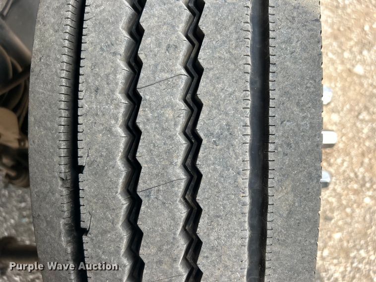 image for item EG0926 2013 Ford F550 Super Duty Crew Cab flatbed truck