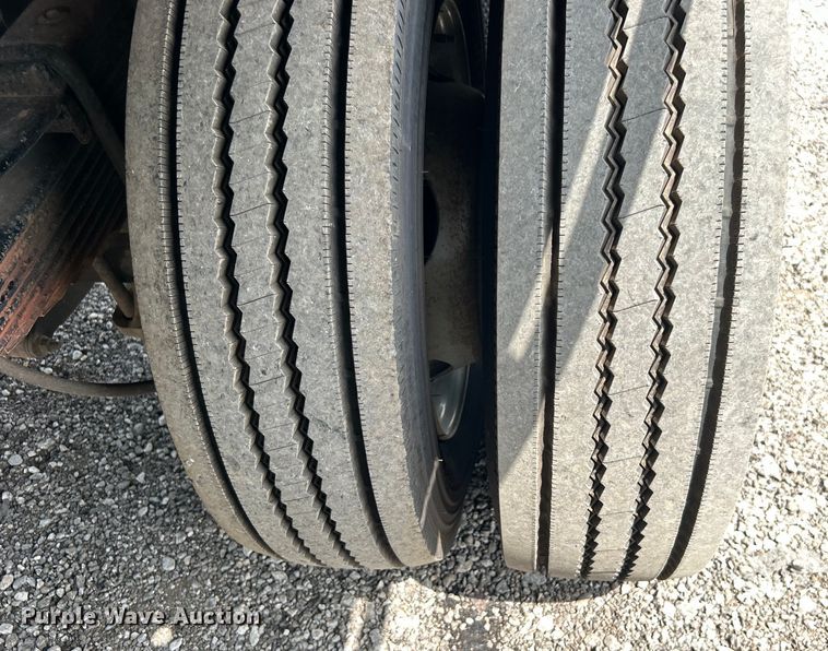 image for item EG0926 2013 Ford F550 Super Duty Crew Cab flatbed truck