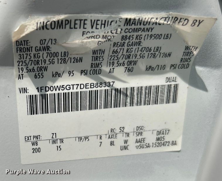 image for item EG0926 2013 Ford F550 Super Duty Crew Cab flatbed truck