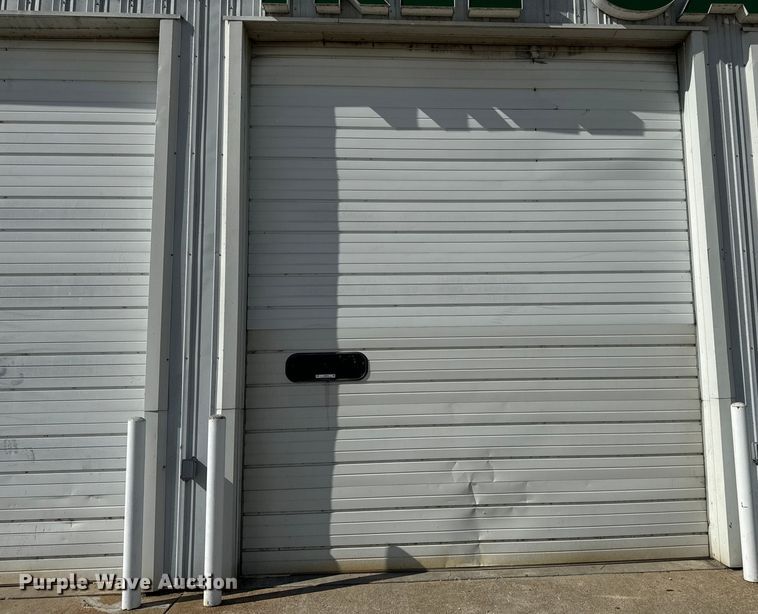 image for item EH6768 (2) insulated garage doors