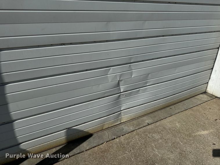 image for item EH6768 (2) insulated garage doors