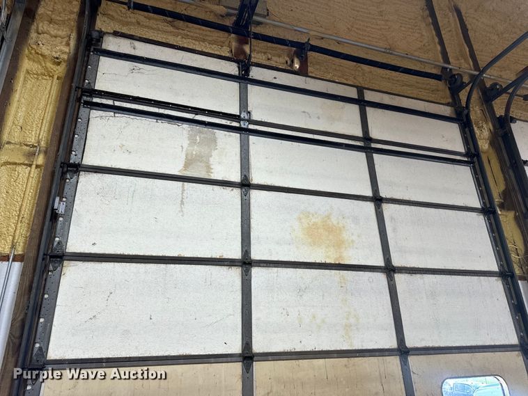 image for item EH6768 (2) insulated garage doors