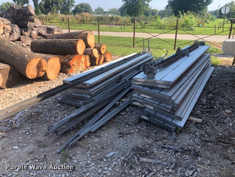 image for item EH6768 (2) insulated garage doors