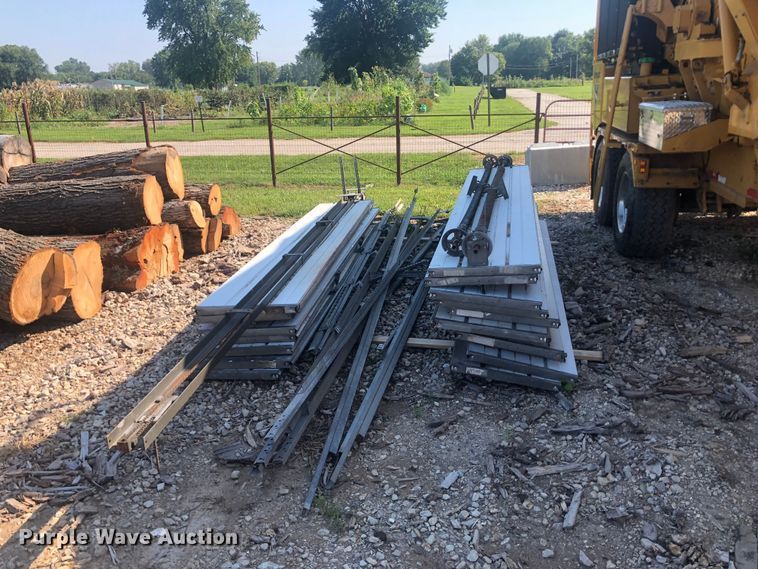 image for item EH6768 (2) insulated garage doors