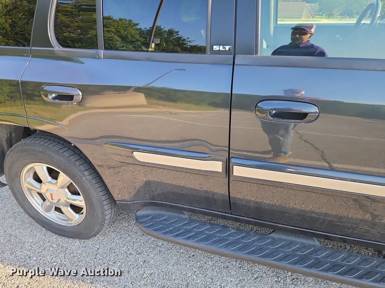 image for item EI8217 2004 GMC Envoy SUV